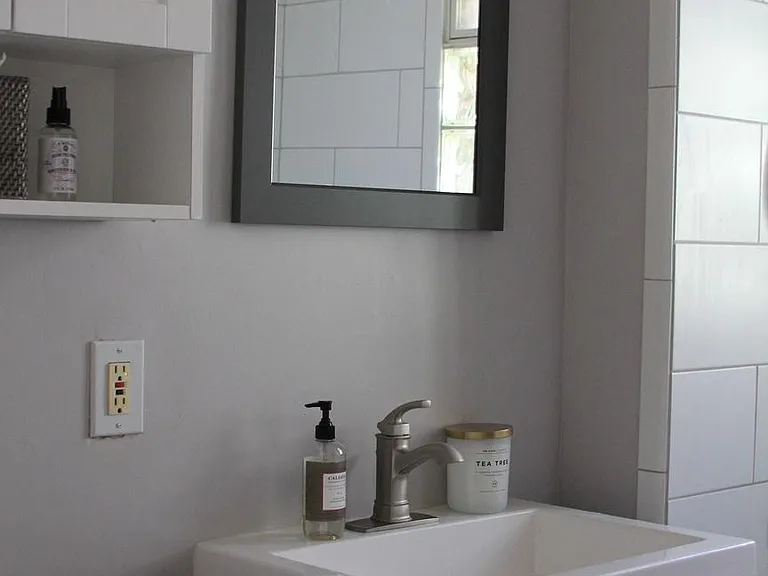 2118 Grand St NE #1 — Photo 11