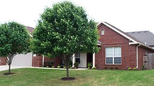 1st image of 3802 SW Kestrel Dr