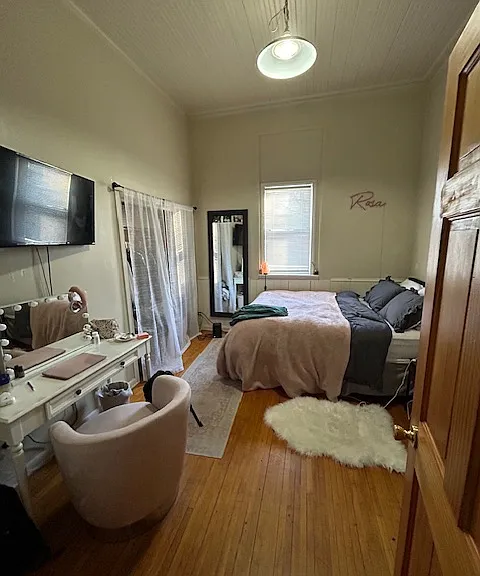 827 Cherry St — Photo 2