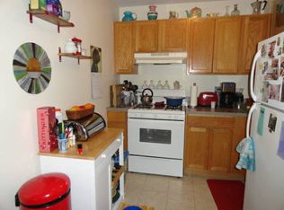20-13 38th St #4, Astoria, NY 11105