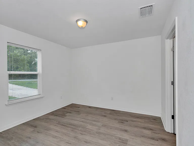 12 Olive Cir — Photo 7