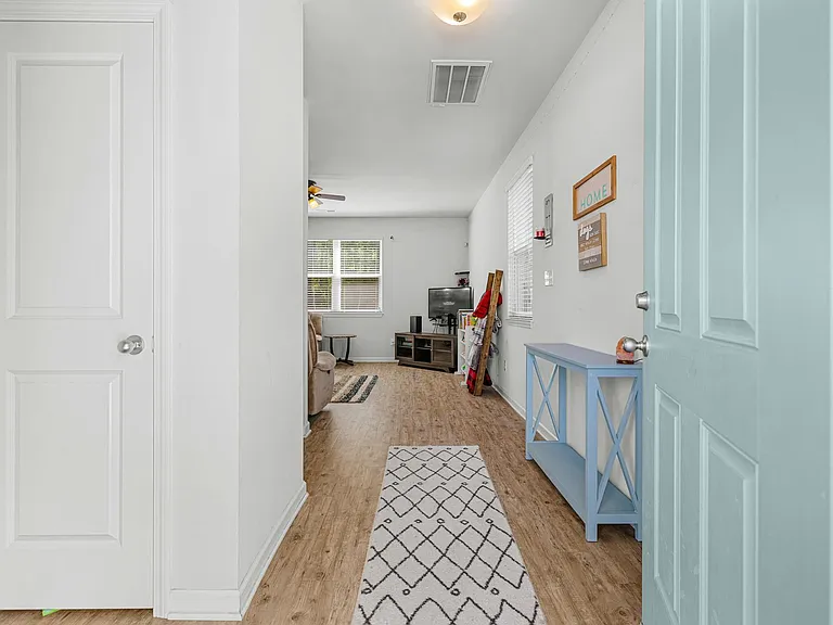 206 J Belton Ct — Photo 3
