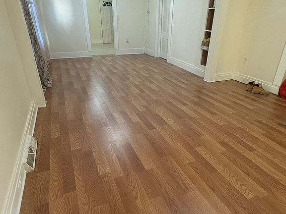 3rd image of 671 E Delavan Ave #1