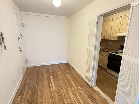 3rd image of 14470 41st Ave APT 2B