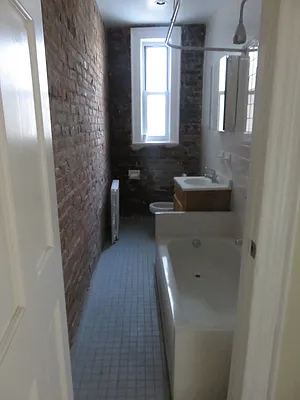 Rented by Space Real Estate | media 15