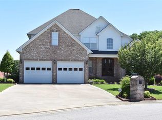 2077 Pinehurst Cv, Dyersburg, TN 38024