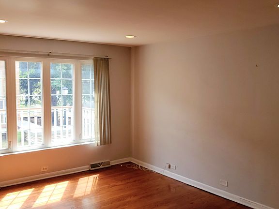 4th image of 13 S Waiola Ave #1