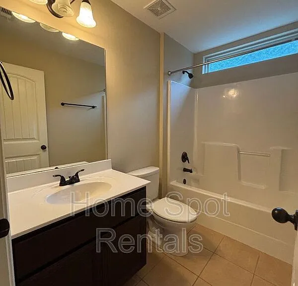 4811 Lost Creek Dr — Photo 7