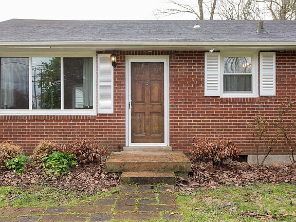 2nd image of 1113 Westchester Dr