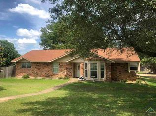 300 Big League Bnd, Omaha, TX 75571
