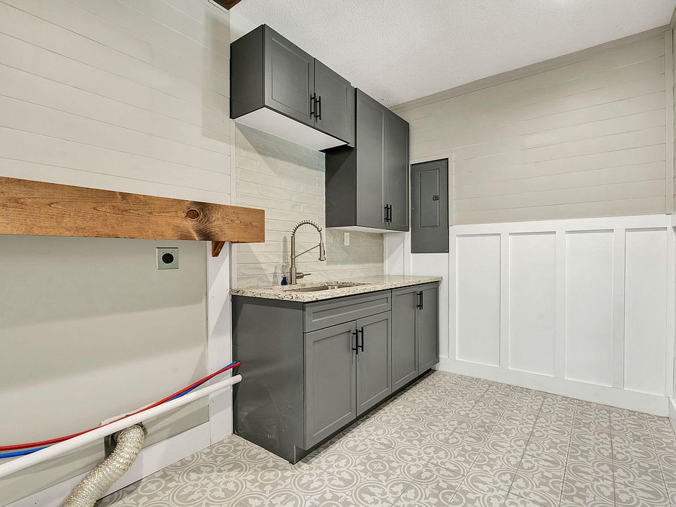 13th image of this home