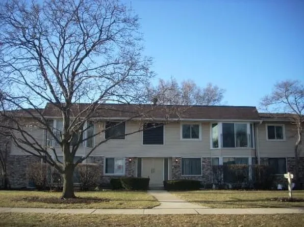 2630 Mitchell Dr APT 7, Woodridge, IL 60517