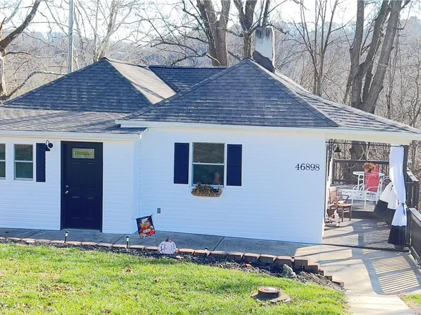 46898 Columbia St, Saint Clairsville, OH 43950