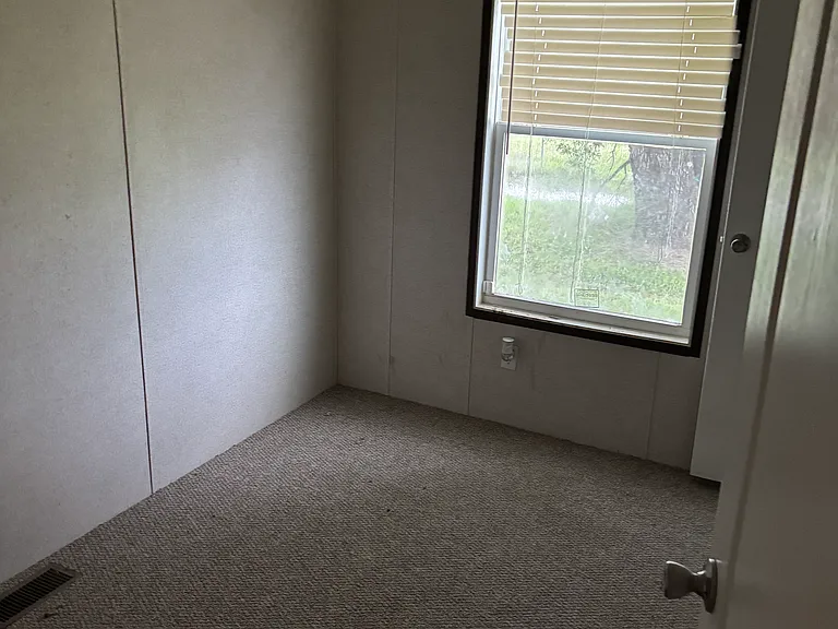 1328 Old Bloomington Rd — Photo 7