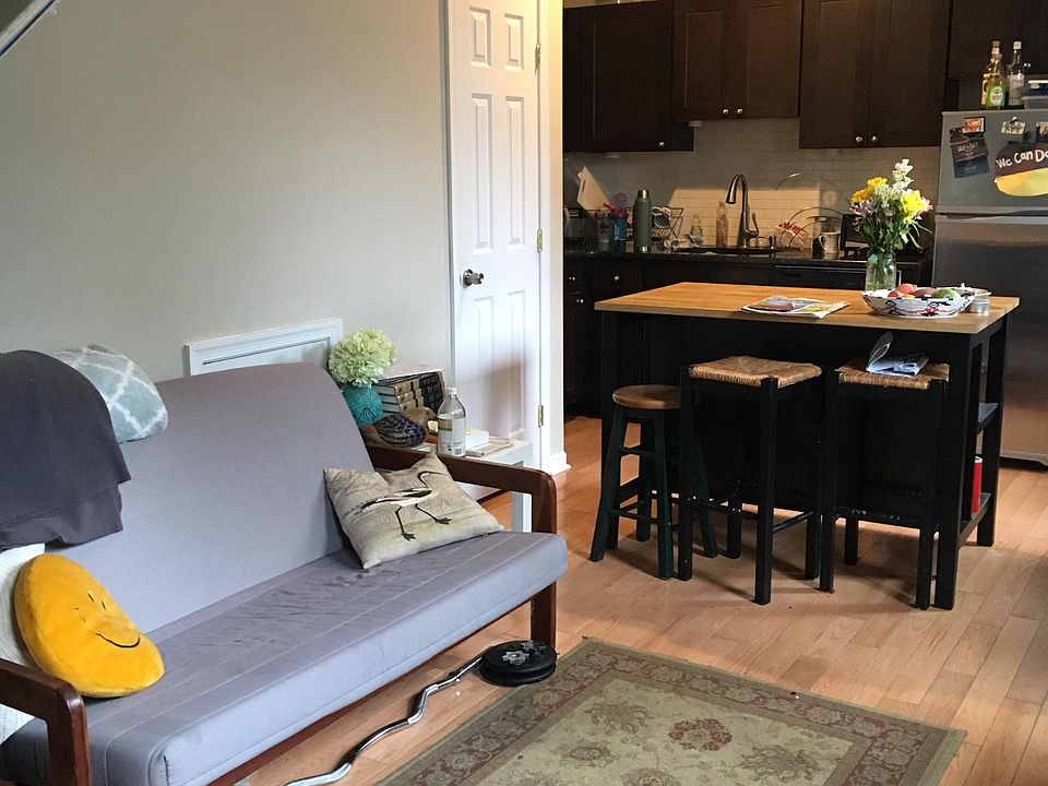 Living Space/Dining Area
