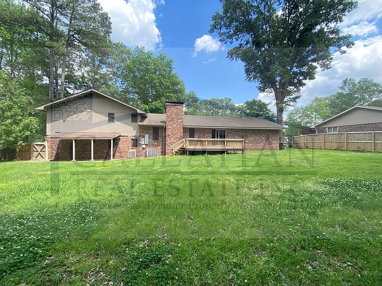 2811 Fox Glenn St — Photo 13