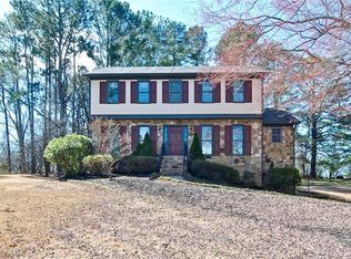 104 Junaluska Dr, Woodstock, GA 30188