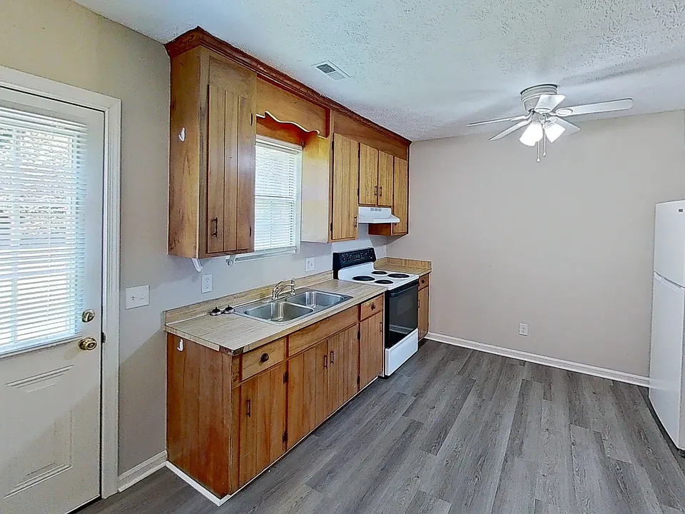127 & 144 Country Village Ln