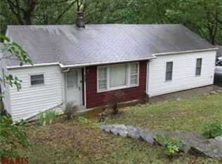 5436 Fern Beach Rd, Saint Louis, MO 63128