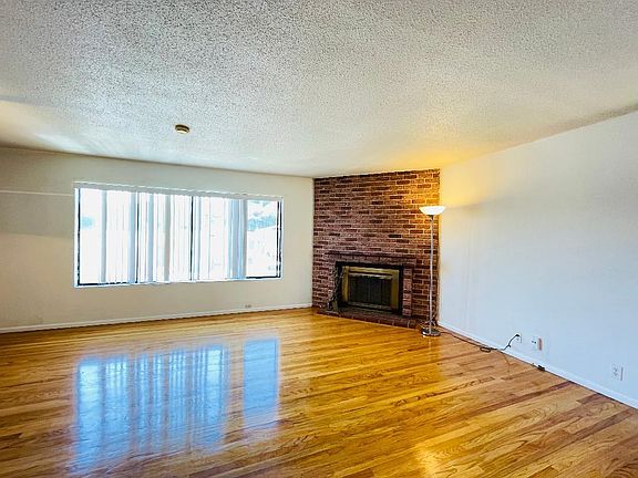 4th image of 68 Southdale Ave
