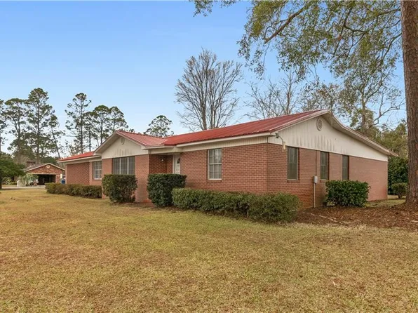 13221 Cleveland St W, Nahunta, GA 31553