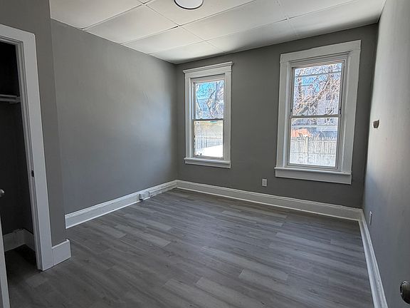 3rd image of 312 Danforth Ave APT 2