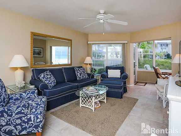 3rd image of 1900 Ben Franklin Dr APT 104A