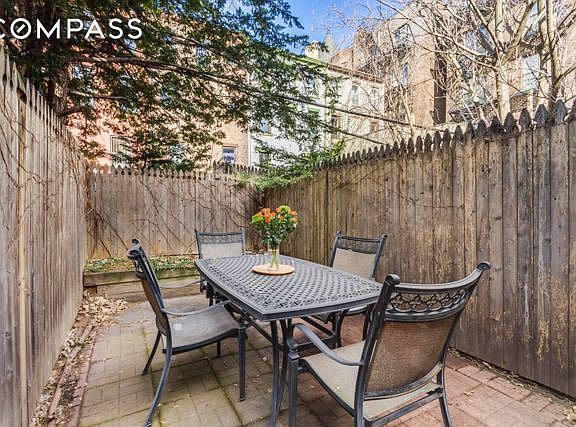 5th image of 83 Halsey St APT 1