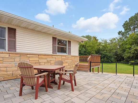 4th image of 22575 Pinto Ln