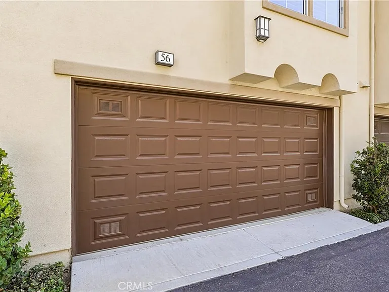 56 Modesto — Photo 23