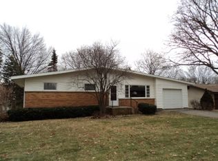 937 Charles St, Columbus, WI 53925