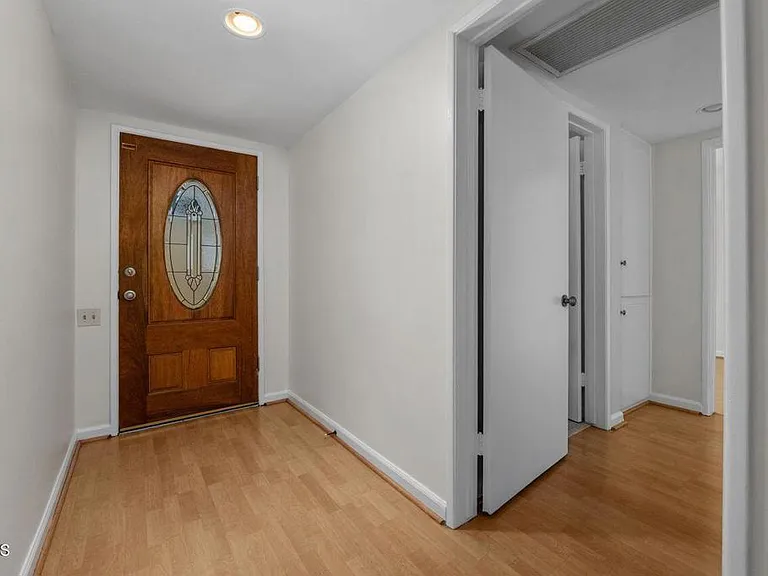 385 Cliff Dr #8 — Photo 7