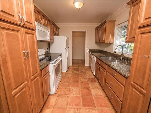 3rd image of 1266 Alma St