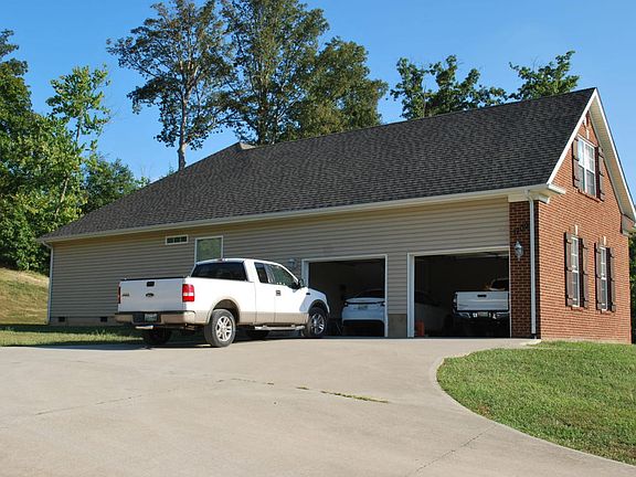 2nd image of 1709 Maplegreen Ln