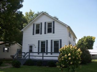 449 N Piatt St, Bement, IL 61813