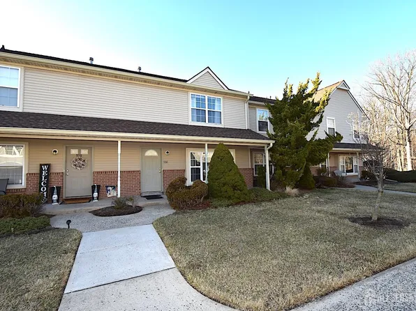 936 Thomas Ave, North Brunswick, NJ 08902