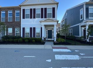 978 Kinzer Ave, Carmel, IN 46032