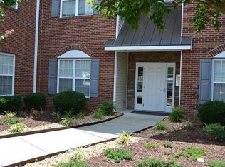 6981 Hanesbrook Cir APT 101, Clemmons, NC 27012