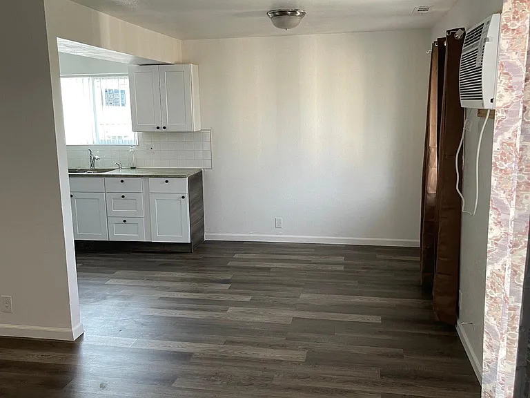 231 S Montgomery St #2 — Photo 6