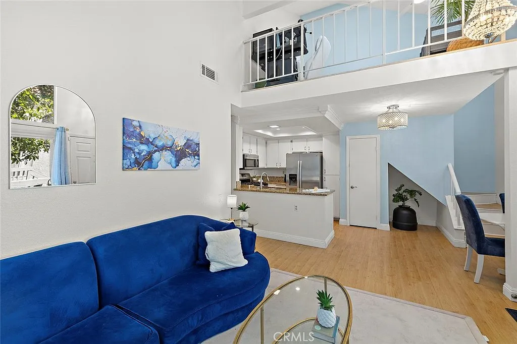 2 bed, 2.0 bath, 954 sqft, $2,995 — Photo 4