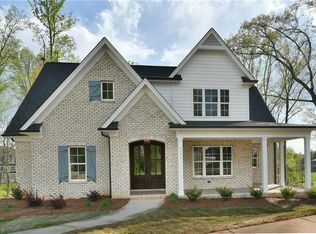 5384 Summer Hill Ln, Winston Salem, NC 27106