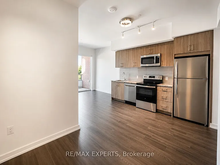 4010 Eglinton Ave W #432 — Photo 8