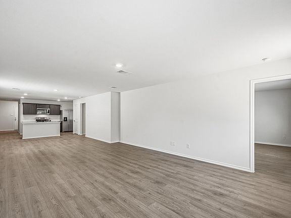 2nd image of 1333 Brook Ln