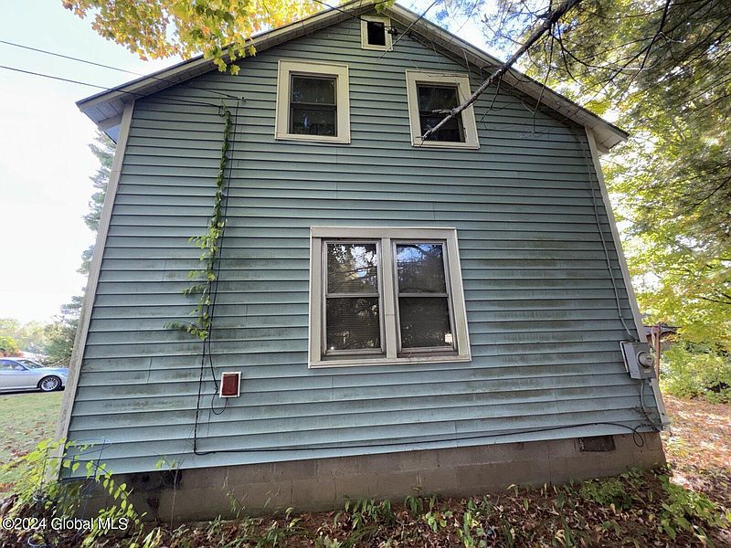 4th image of 45 Waller Road