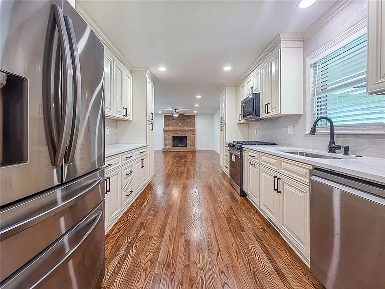 771 Mockingbird Ln — Photo 9
