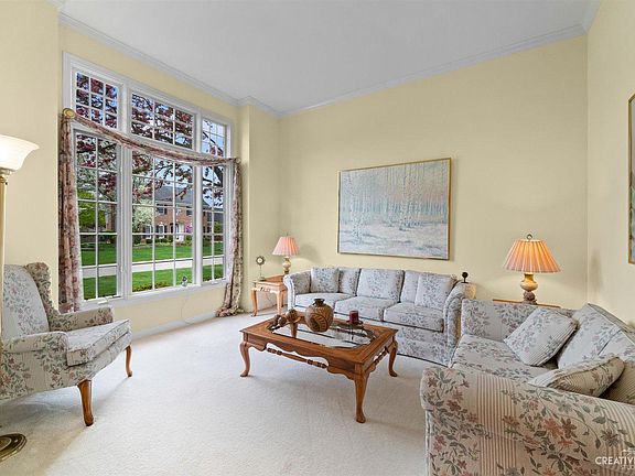 5th image of 11 Birchwood Ct