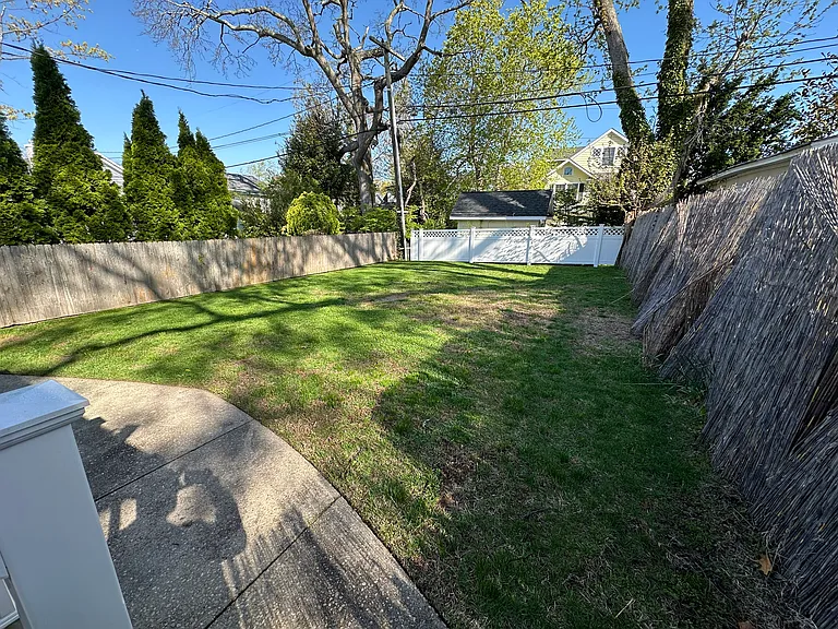 416 Ludlow Ave — Photo 8