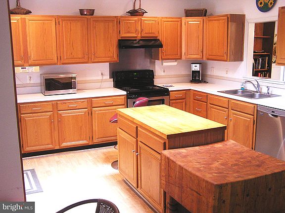 4th image of 104 Plantation Dr