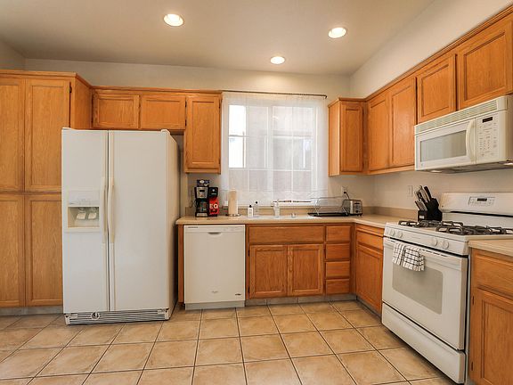 5th image of 2171 Kingsbury Cir