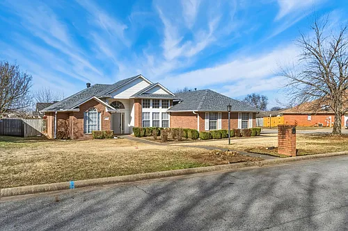 7100 Millennium Dr Photo 1
